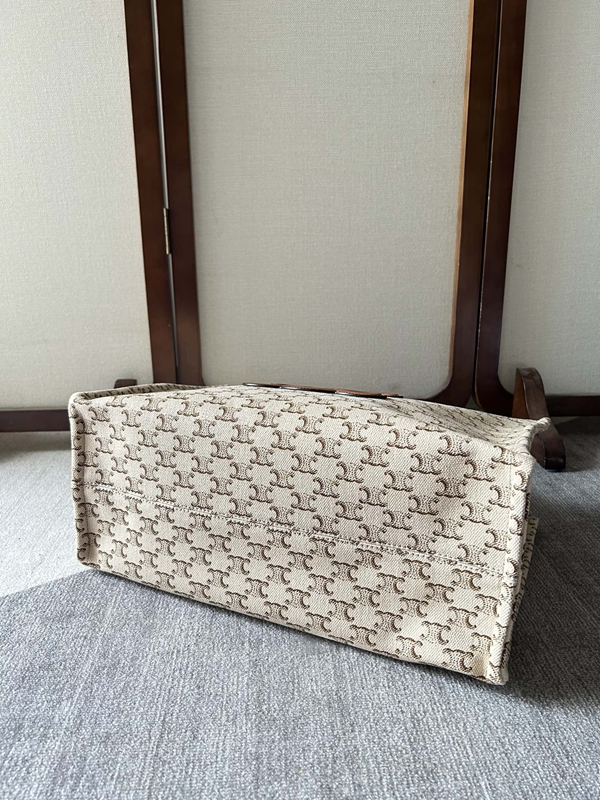 スーパーコピーブランドバッグ内部構造